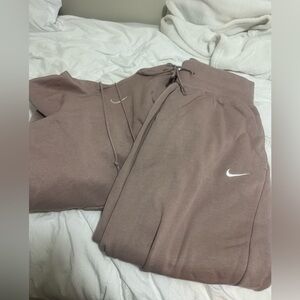 Nike Oversized Jumpsuit - SIZE L